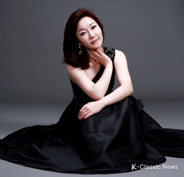 대한민국을 넘어 아시아를 대표하는 '메조 소프라노'이자 이 시대의 진정한 예술인, 박라현이 고국에서 공식 활동을 시작한다.
