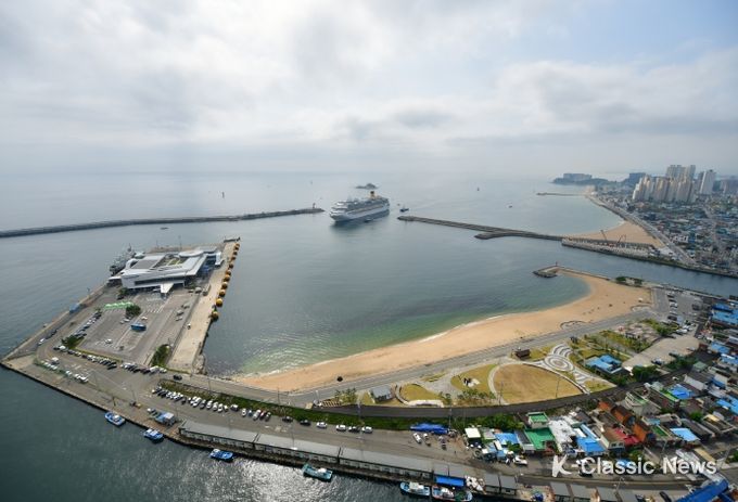 크루즈 코스타세레나 입항