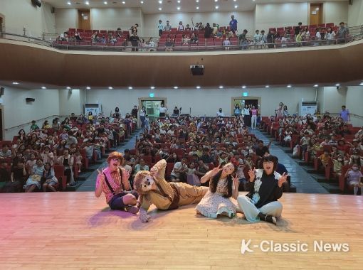 거제시립도서관 독서의 달 행사 호응 속 마무리