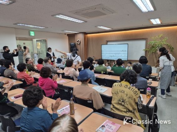 완주군 “어버이의 사랑에 감사드립니다”
