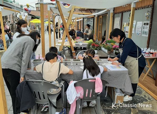 문화재단 제1회 오 봄날의 예술장터