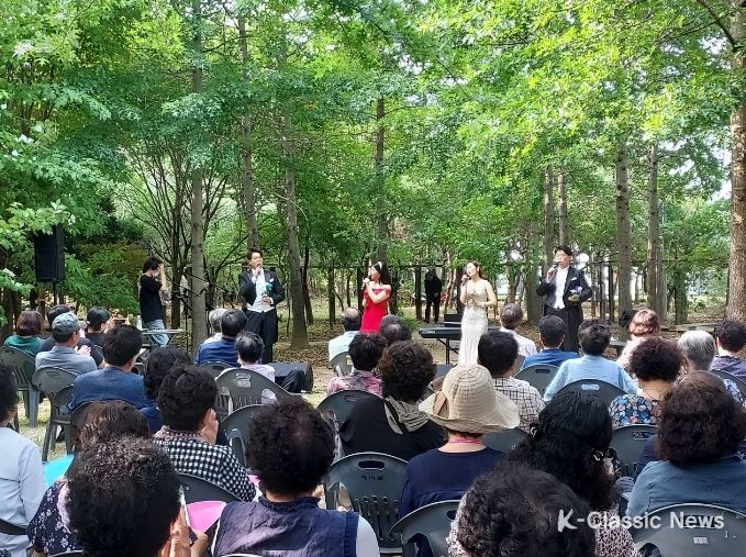 곡신리 치유마을 주민들과 함께하는 숲 힐링 음악회 개최