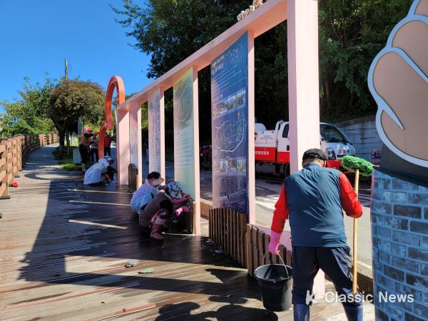 진안 마이산 도립공원 관광객 맞이 새 단장