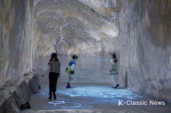 실감콘텐츠 “불과 물이 만든 기적, 용천동굴 대탐사”
