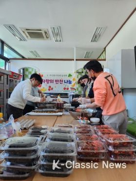 동죽회, 부산 동구 범일1동 안창마을 사랑의 반찬 나눔