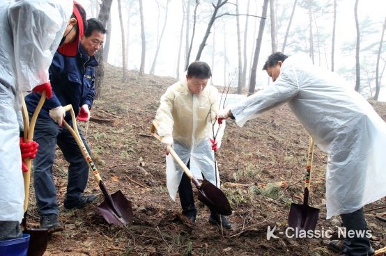 정읍시, 제78회 식목일 맞이 나무 심기로 ‘녹색환경 조성’