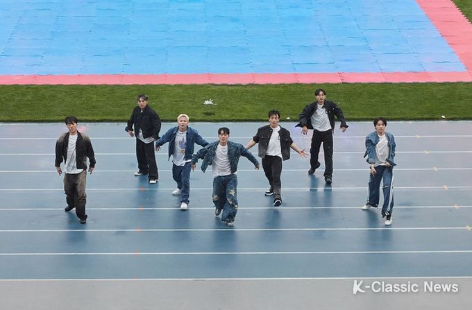 원밀리언 공연 장면