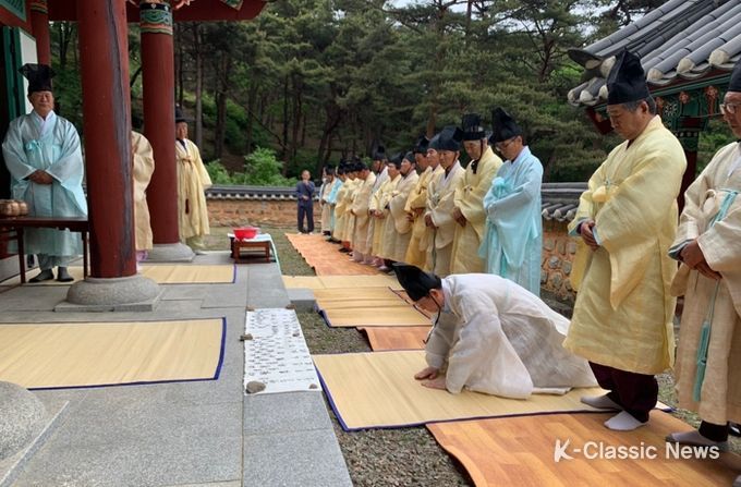 산청군, 신안정사 석채례 봉행