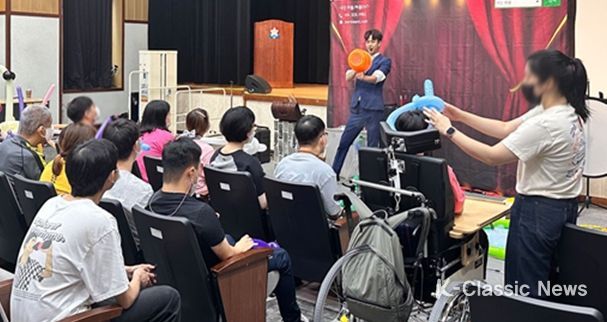 성남시중원도서관, 장애인 초청 마술 체험 등 특별 공연 마련