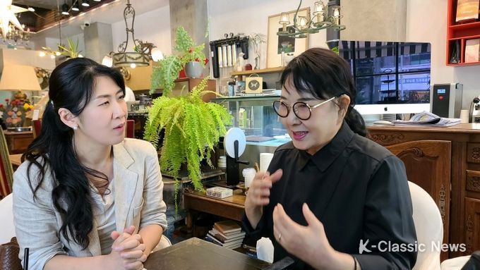 11월, 바이올린 '념' 을 연주하는 김주연 바이올리니스트와 오숙자 작곡가