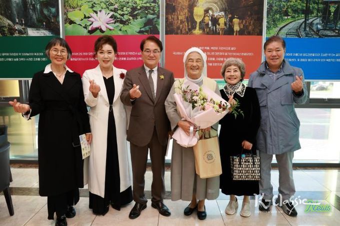청도군, 이해인 시인과 함께한 ‘제21회 들꽃시축제’성황리에 개최(청도 공공시설사업소 청소년수련관)