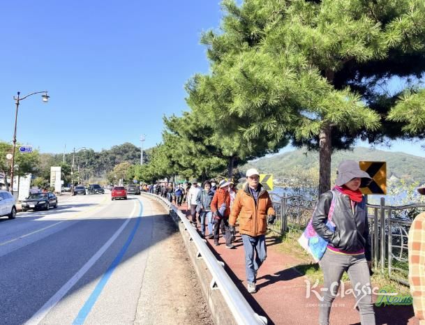 충주시,‘2025년 중앙탑면 주민 한마음 걷기행사’ 개최