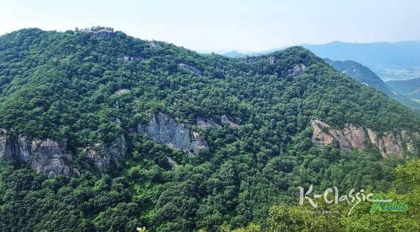 오봉산 산림과 암상 경관
