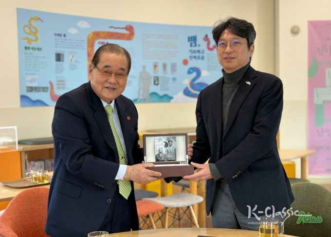 남양주시립박물관 ‘기억상자’, 광복회장 방문으로 대한민국 임시정부 특별전 의미 더해