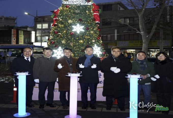 성북구는 5일 성탄트리 점등식을 개최했다